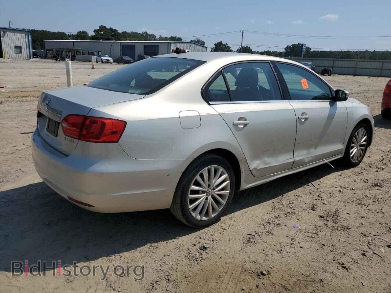 2011 VOLKSWAGEN JETTA - VIN: 3VWLX7AJ8BM372076 - Фото 3