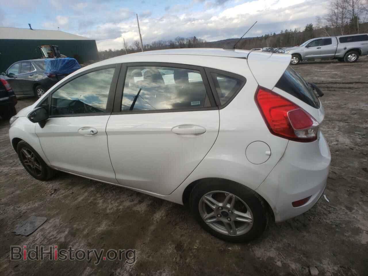 2017 FORD FIESTA - VIN: 3FADP4EJ2HM130897 - Фото 2