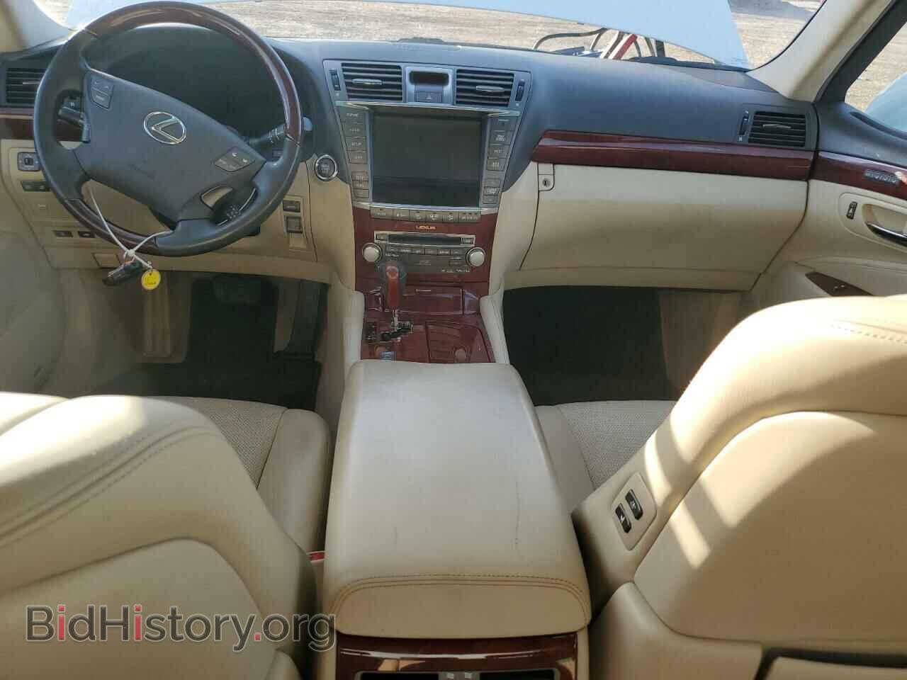 2011 LEXUS LS460 - VIN: JTHGL5EF1B5044500 - Photo 8