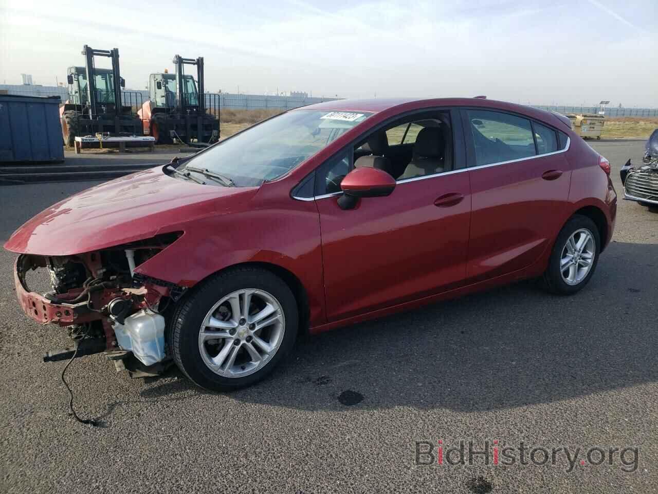 Photo 3G1BE6SM9JS653457 - CHEVROLET CRUZE 2018