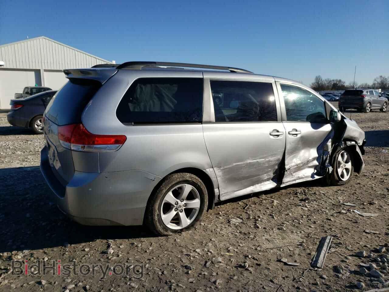 2011 TOYOTA All Models - VIN: 5TDKK3DC5BS147861 - Фото 3