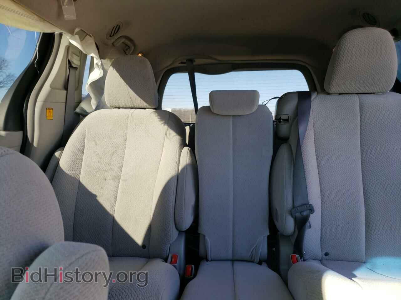2011 TOYOTA All Models - VIN: 5TDKK3DC5BS147861 - Фото 10