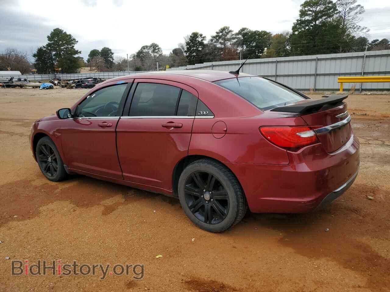 2011 CHRYSLER 200 - VIN: 1C3BC1FB0BN590256 - Фото 2