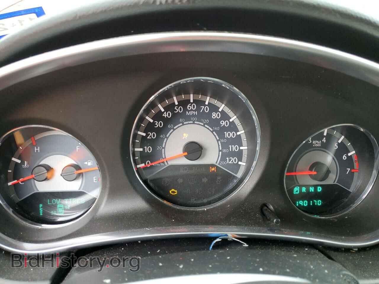 2011 CHRYSLER 200 - VIN: 1C3BC1FB0BN590256 - Фото 9