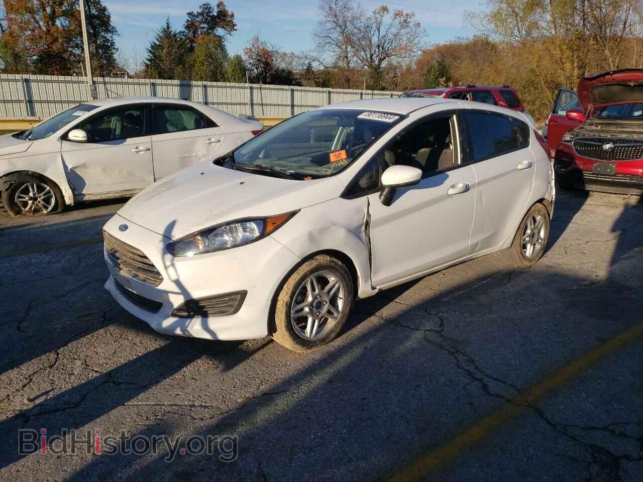 Photo 3FADP4EJ9HM159748 - FORD FIESTA 2017