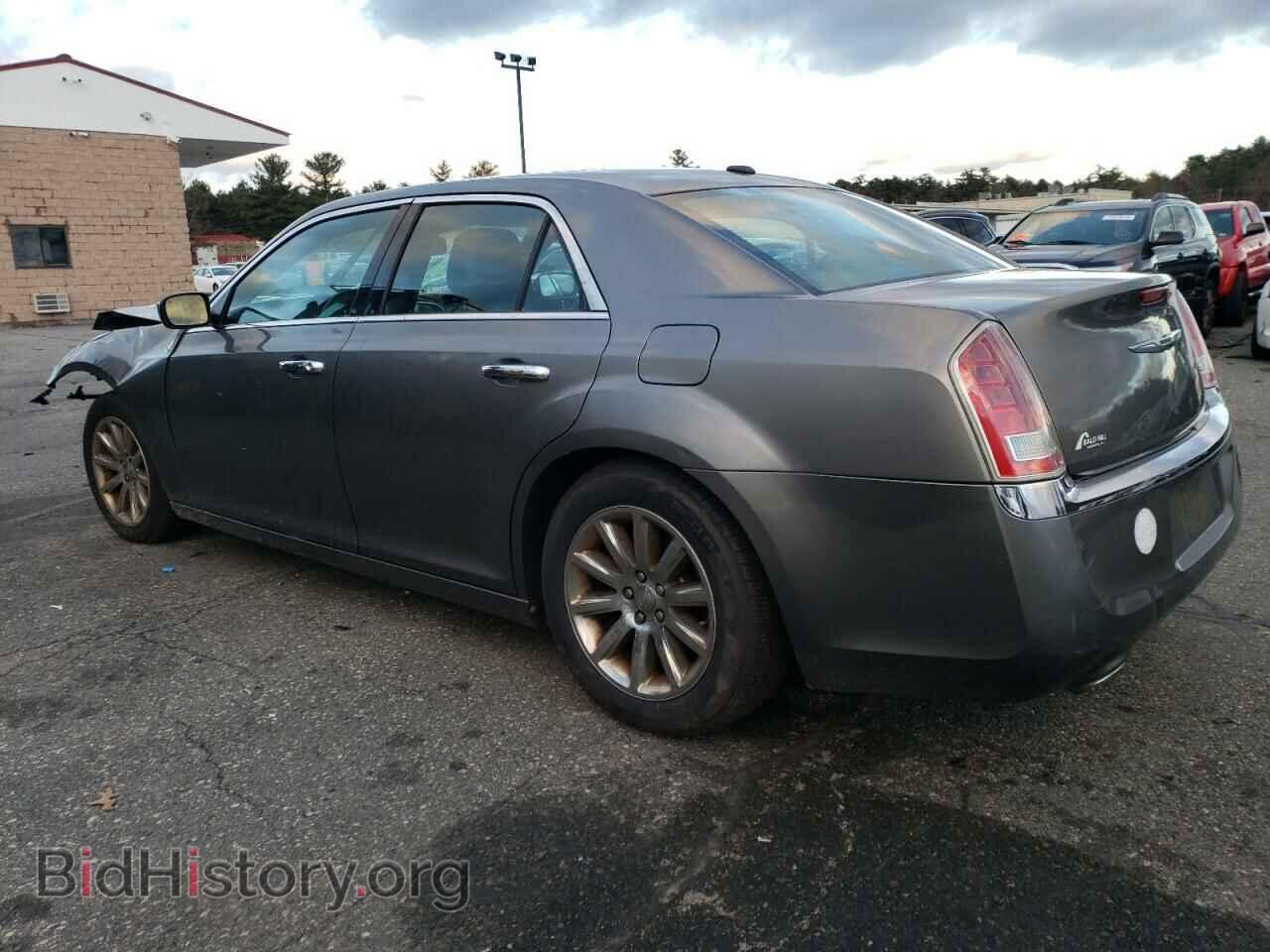 2011 CHRYSLER 300 - VIN: 2C3CA5CG5BH522819 - Фото 2