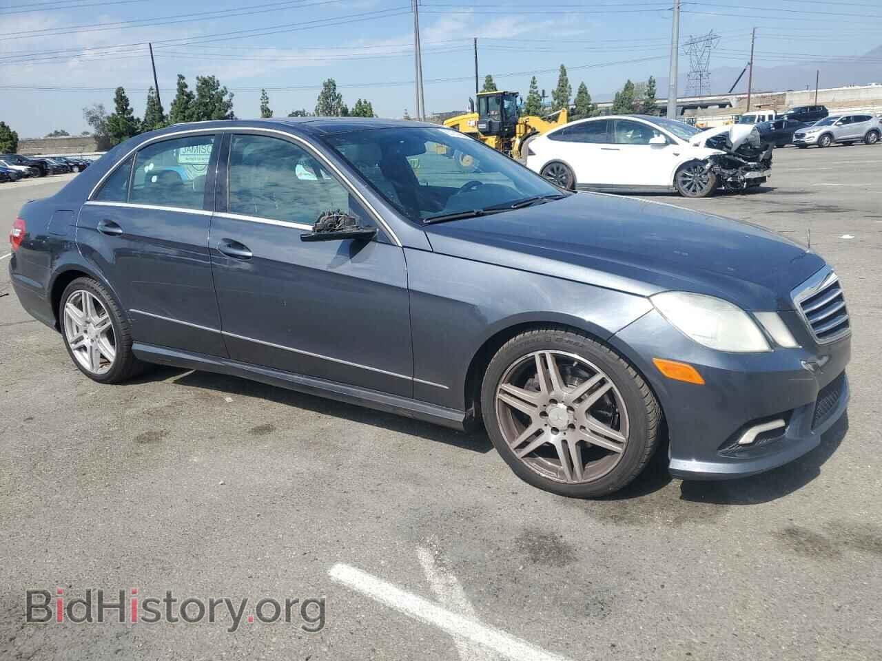 2011 MERCEDES-BENZ E-CLASS - VIN: WDDHF5GB3BA277024 - Фото 4