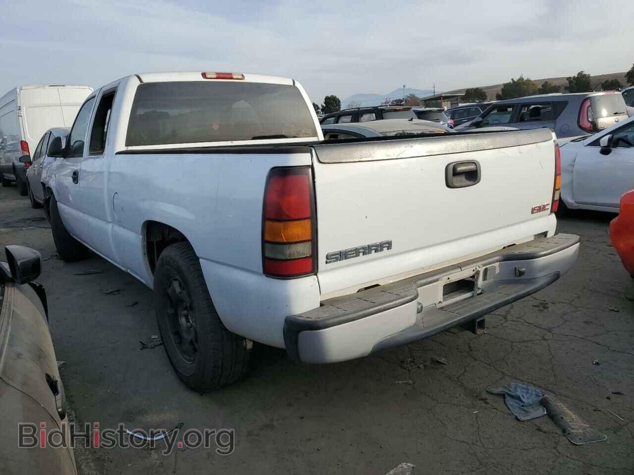 2006 GMC SIERRA - VIN: 2GTEC19V461283551 - Фото 2
