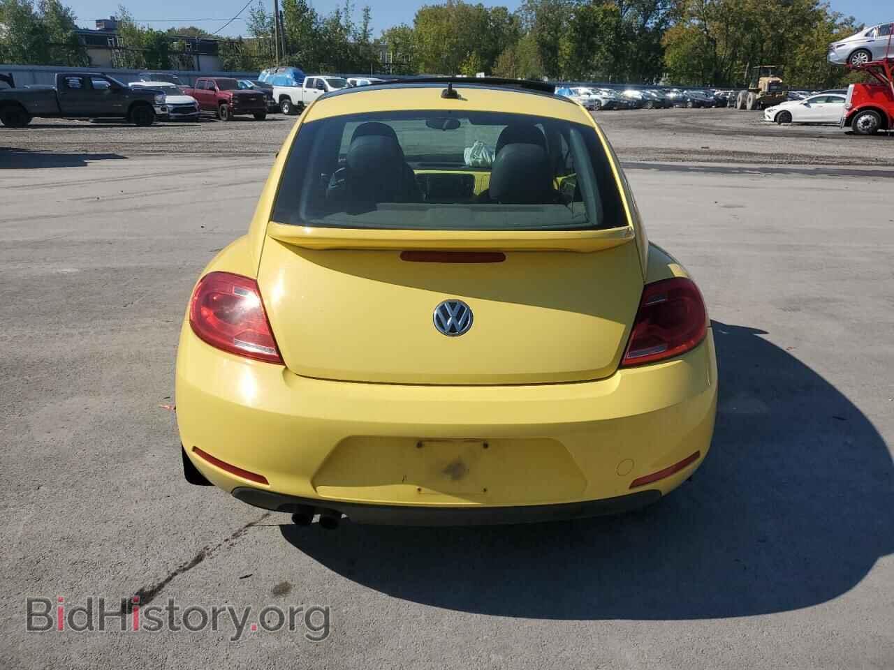2013 VOLKSWAGEN BEETLE - VIN: 3VWJP7AT5DM602166 - Фото 6