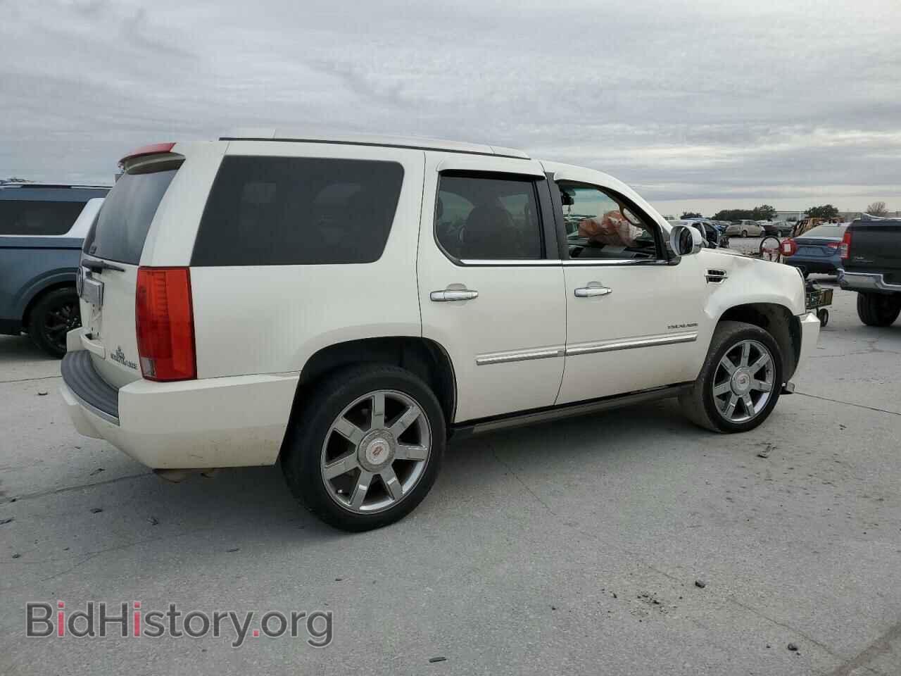 2011 CADILLAC ESCALADE - VIN: 1GYS3CEF9BR136084 - Фото 3