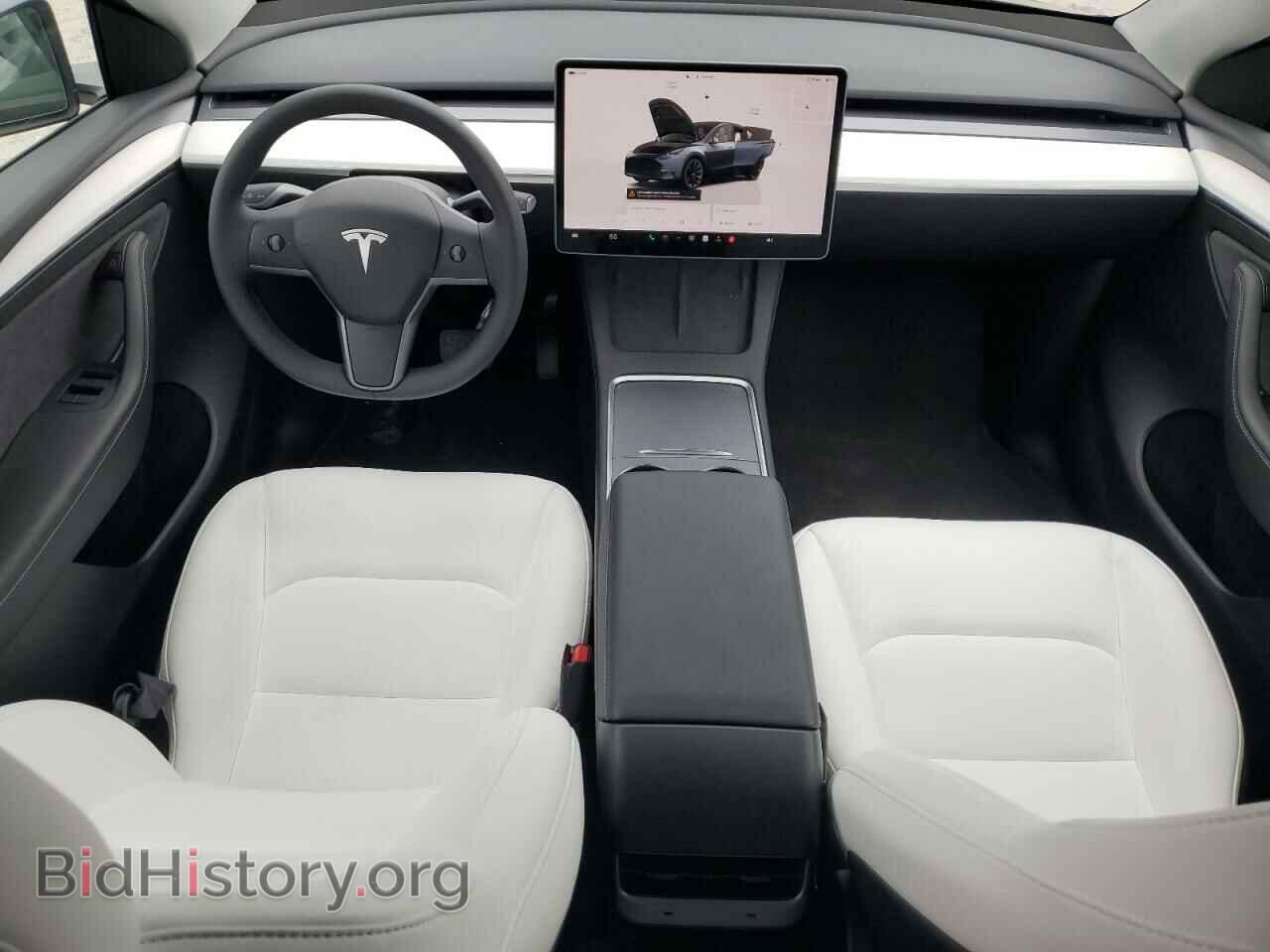2024 TESLA MODEL Y - VIN: 7SAYGAEE2RF068357 - Photo 8