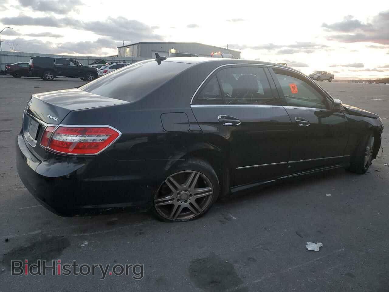 2011 MERCEDES-BENZ E-CLASS - VIN: WDDHF8HB7BA308971 - Фото 3