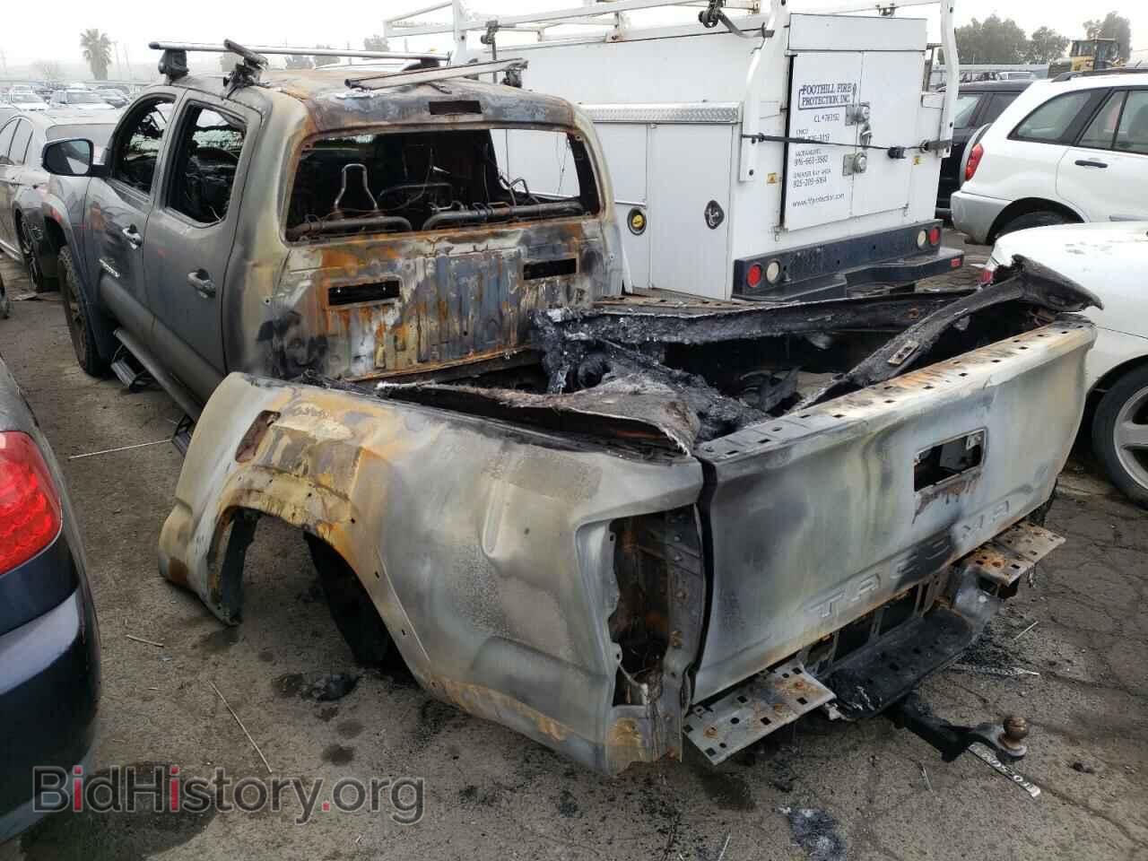 2017 TOYOTA TACOMA - VIN: 3TMDZ5BNXHM013473 - Фото 2