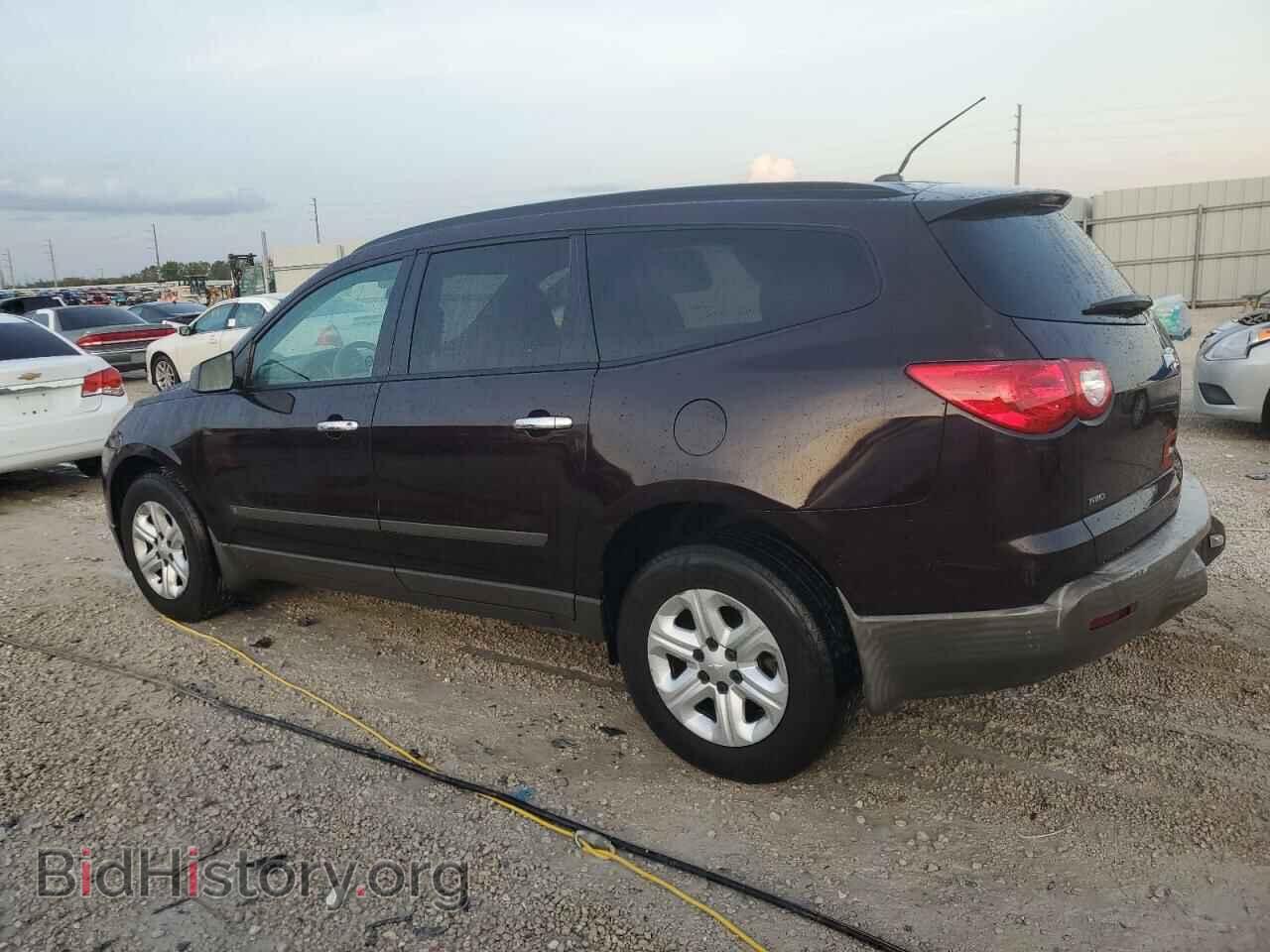 2010 CHEVROLET TRAVERSE - VIN: 1GNLVEED4AS133185 - Фото 2