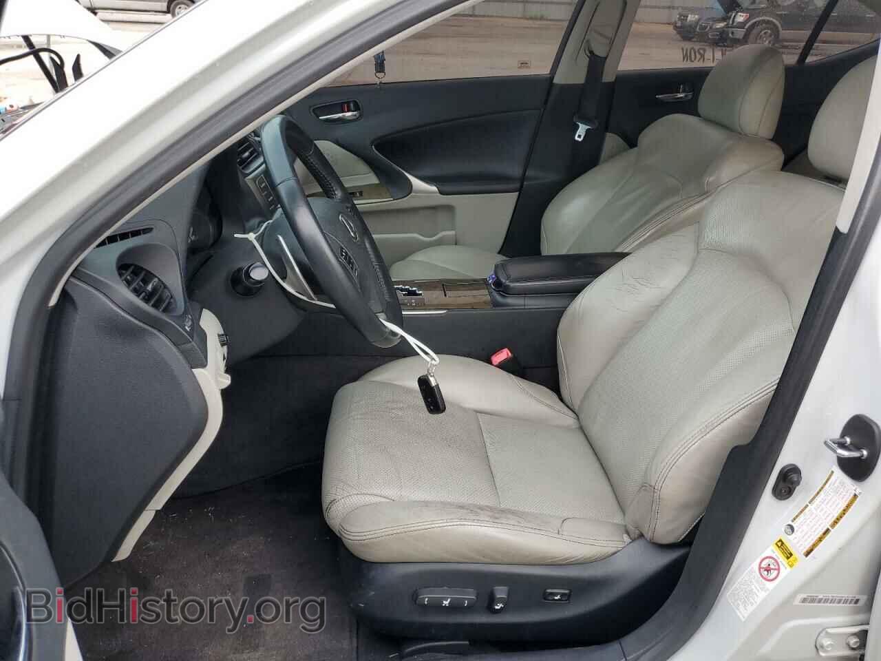 2010 LEXUS IS - VIN: JTHBF5C22A2097045 - Photo 7