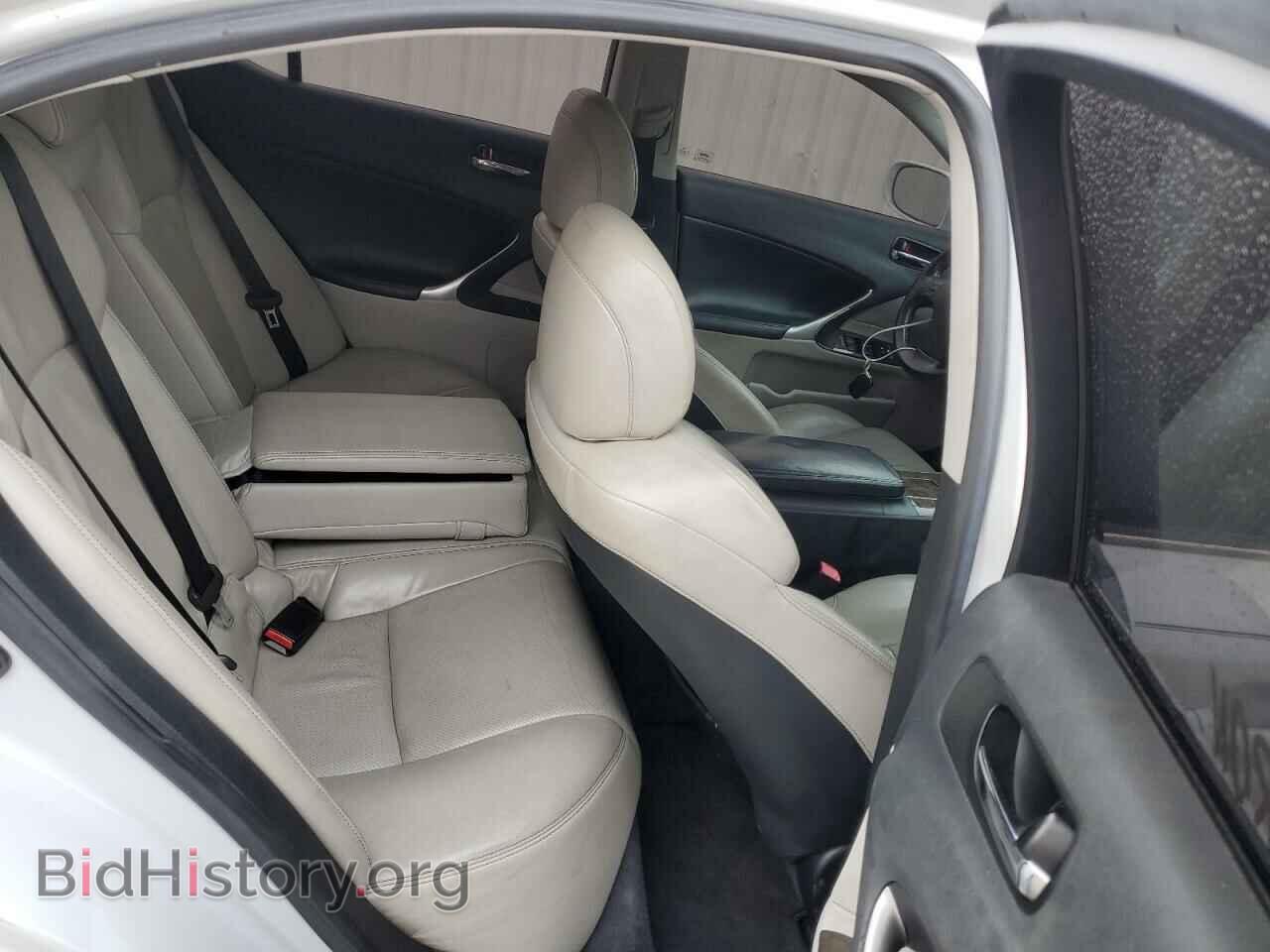 2010 LEXUS IS - VIN: JTHBF5C22A2097045 - Photo 10