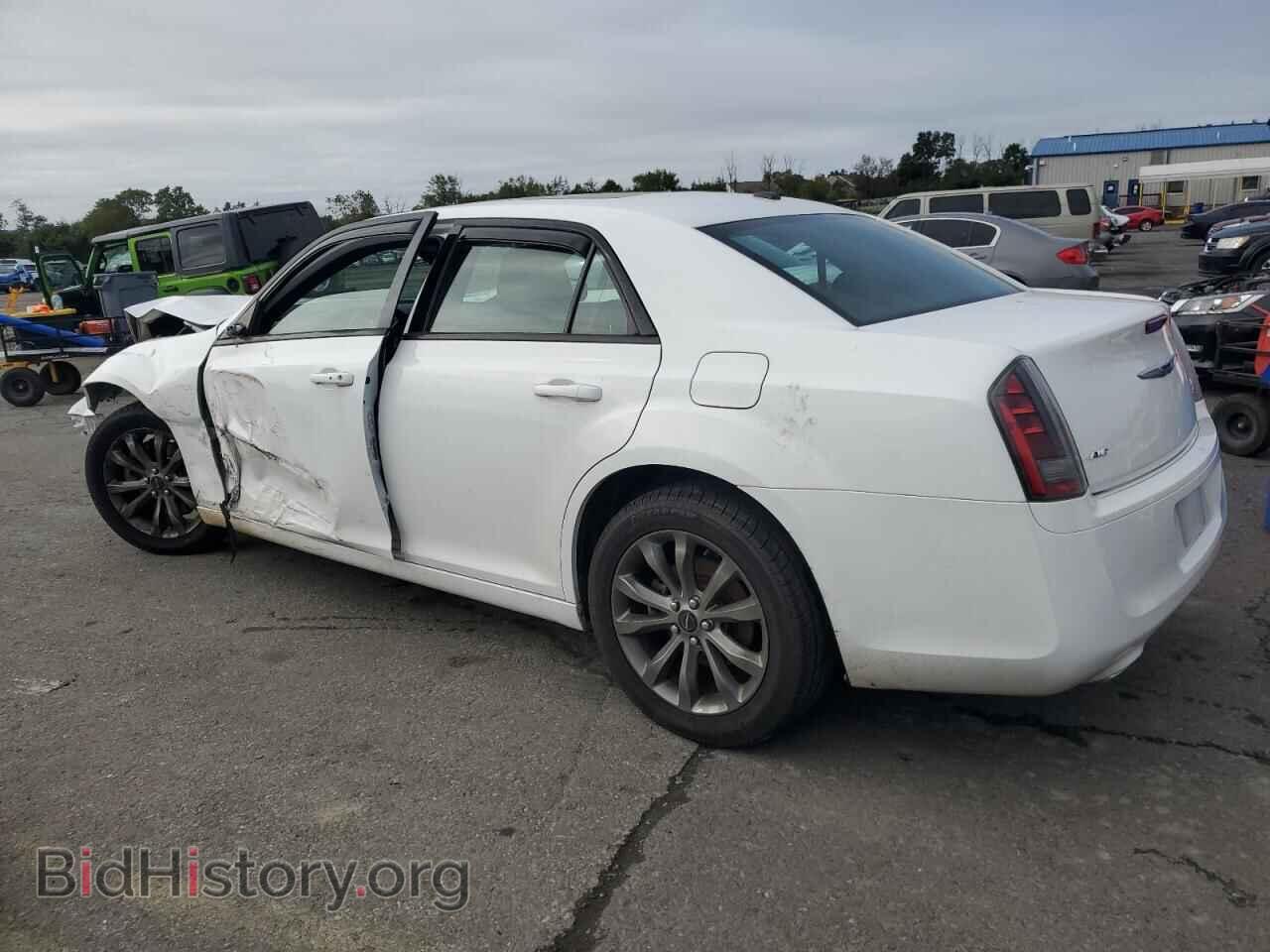 2014 CHRYSLER 300 - VIN: 2C3CCAGG3EH222441 - Photo 2