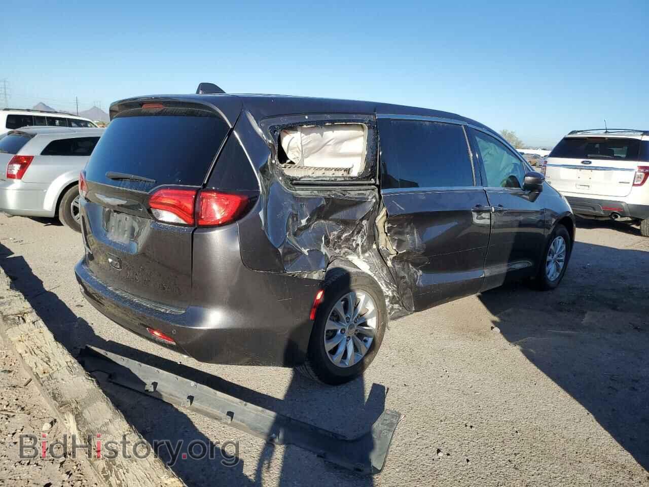 2017 CHRYSLER PACIFICA - VIN: 2C4RC1DG1HR634026 - Фото 3