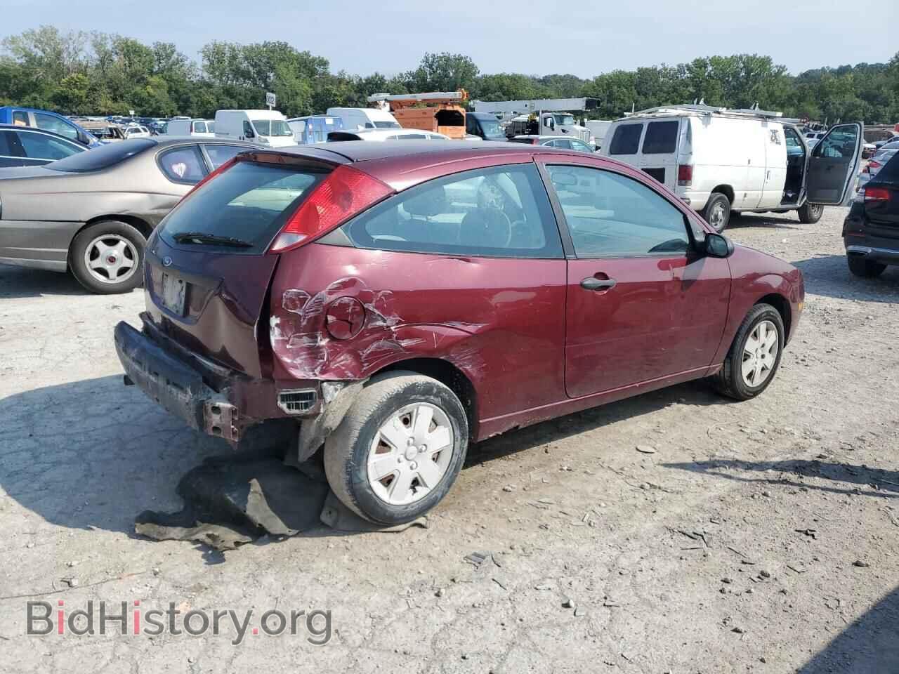 2007 FORD FOCUS - VIN: 1FAFP31N37W192464 - Фото 3