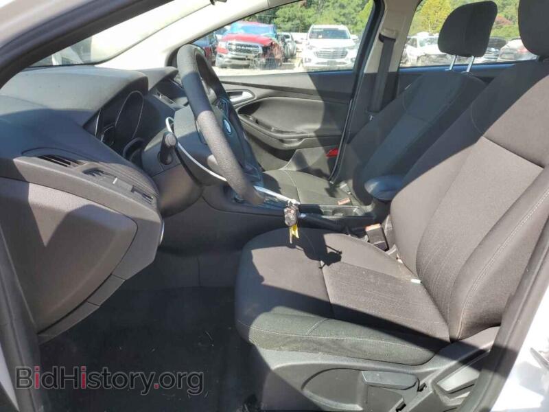 2016 Ford FOCUS (VIN 1FADP3F23GL326848) — photo 7 of 14