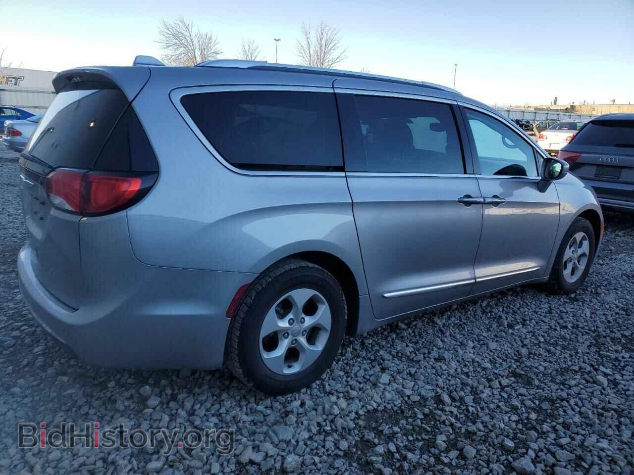 2017 CHRYSLER PACIFICA - VIN: 2C4RC1EGXHR614436 - Фото 3