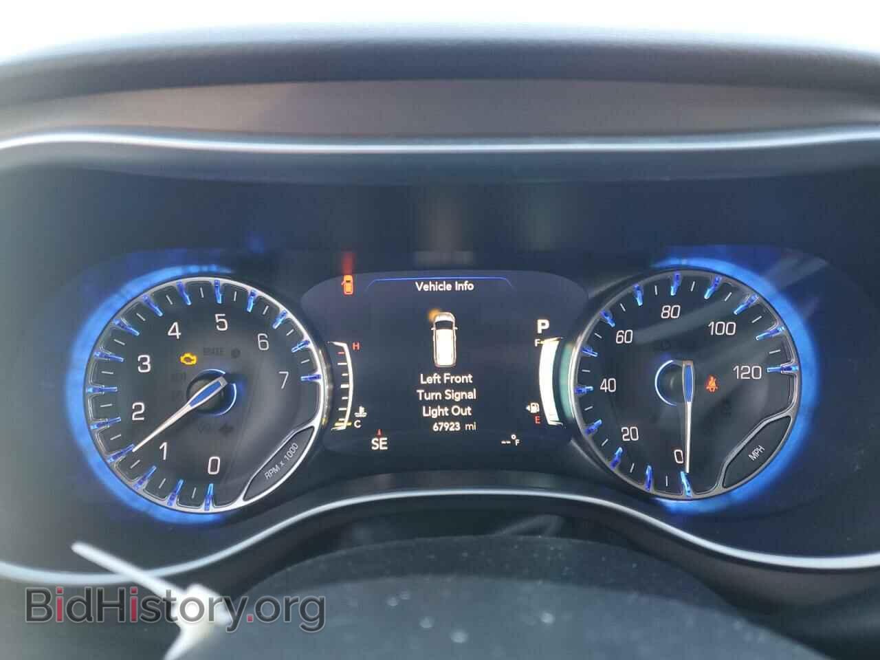 2017 CHRYSLER PACIFICA - VIN: 2C4RC1EGXHR614436 - Фото 9
