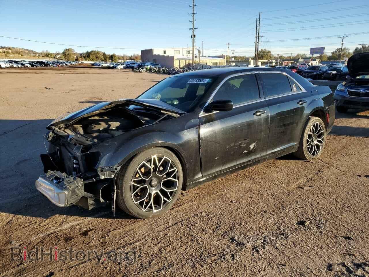 Фотография 2C3CCAAG1JH320886 - CHRYSLER 300 2018