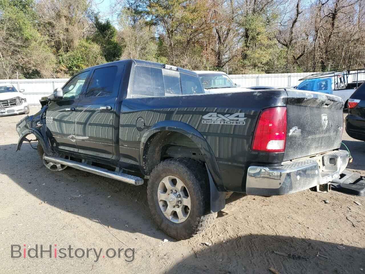 2017 RAM All Models - VIN: 3C6UR5DL7HG663850 - Фото 2
