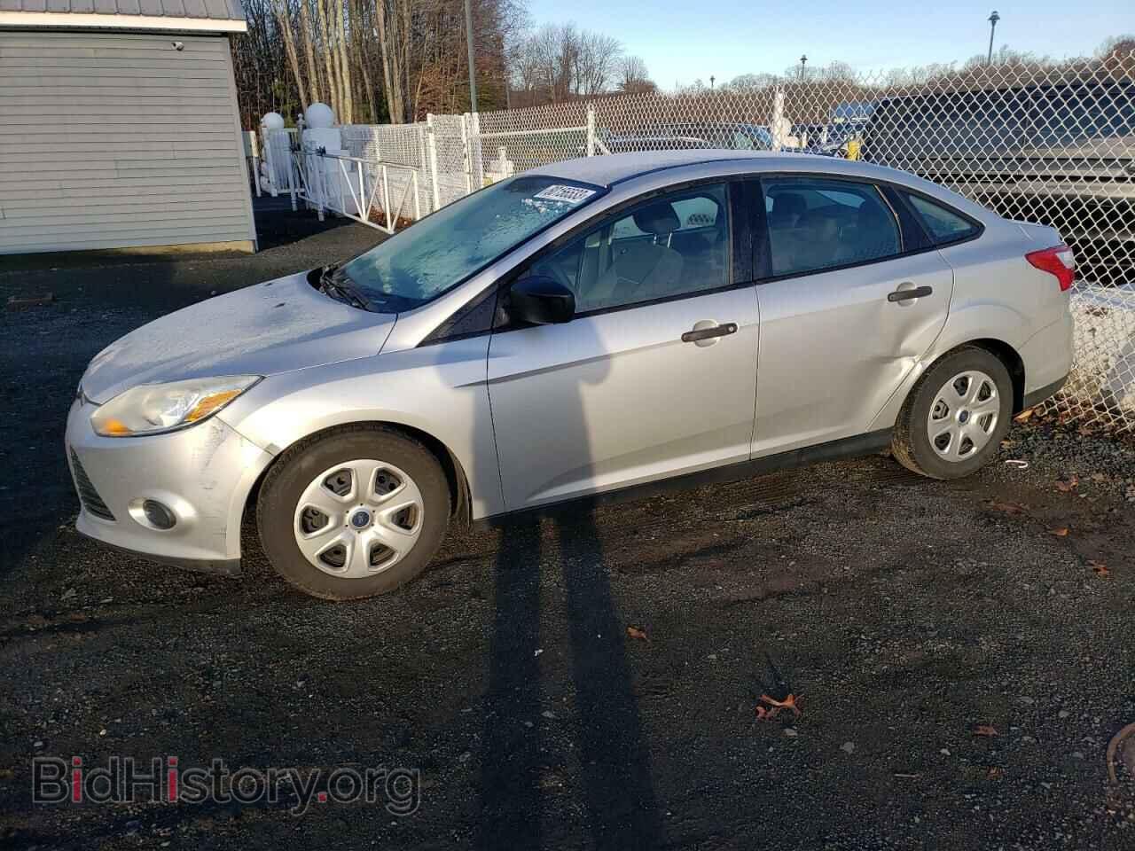 Фотография 1FAHP3E21CL394045 - FORD FOCUS 2012