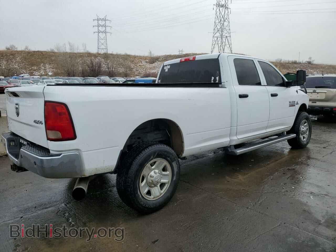 2017 RAM All Models - VIN: 3C6UR5HL8HG554811 - Фото 3