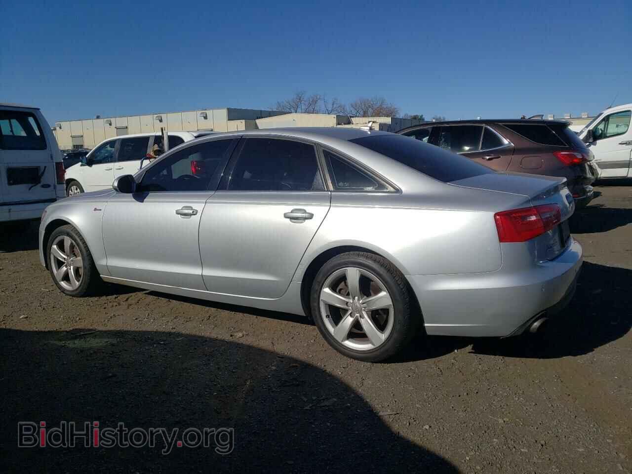 2012 AUDI A6 - VIN: WAUGGAFC8CN065975 - Фото 2