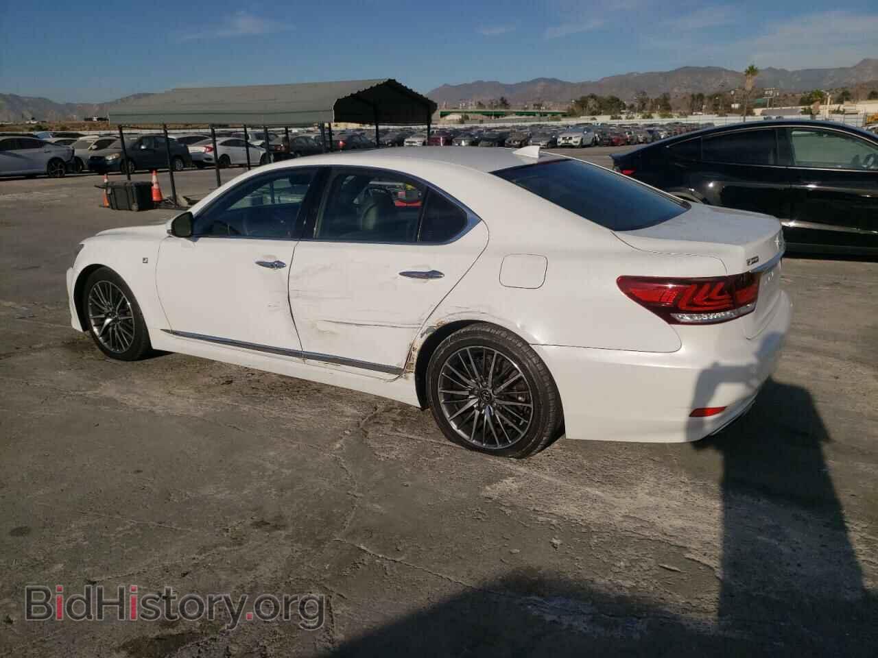2015 LEXUS LS460 - VIN: JTHBL5EF6F5134399 - Photo 2