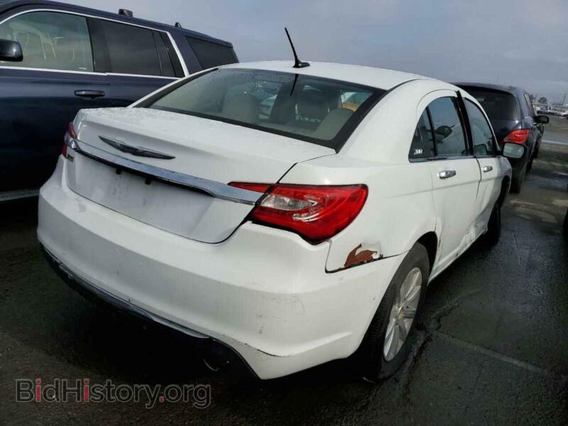 2013 Chrysler 200 (VIN 1C3CCBCG4DN559864) — photo 3 of 12