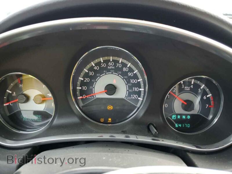 2013 Chrysler 200 (VIN 1C3CCBCG4DN559864) — photo 9 of 12