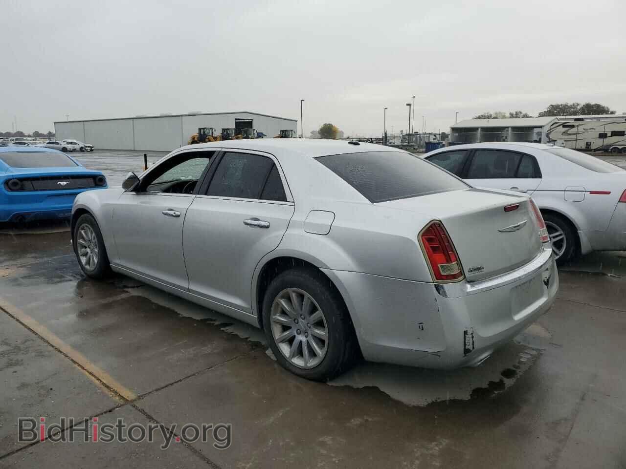 2012 CHRYSLER 300 - VIN: 2C3CCACG9CH212399 - Фото 2