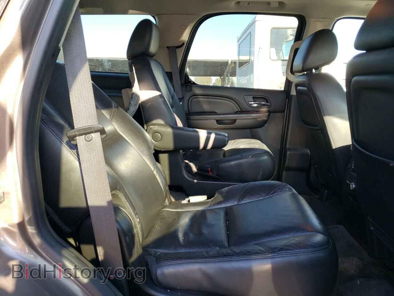 2011 CADILLAC ESCALADE - VIN: 1GYS3AEF7BR359938 - Фото 10