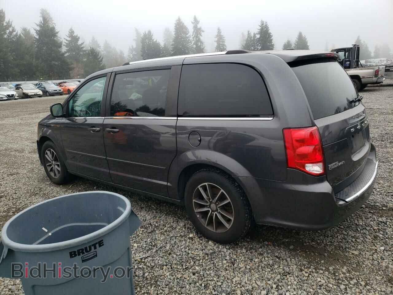 2017 DODGE CARAVAN - VIN: 2C4RDGCGXHR573244 - Photo 2