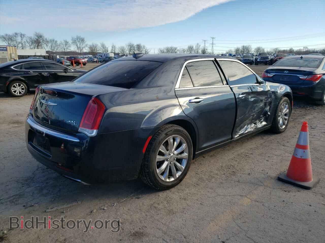 2016 CHRYSLER 300 - VIN: 2C3CCAKG3GH325286 - Фото 3
