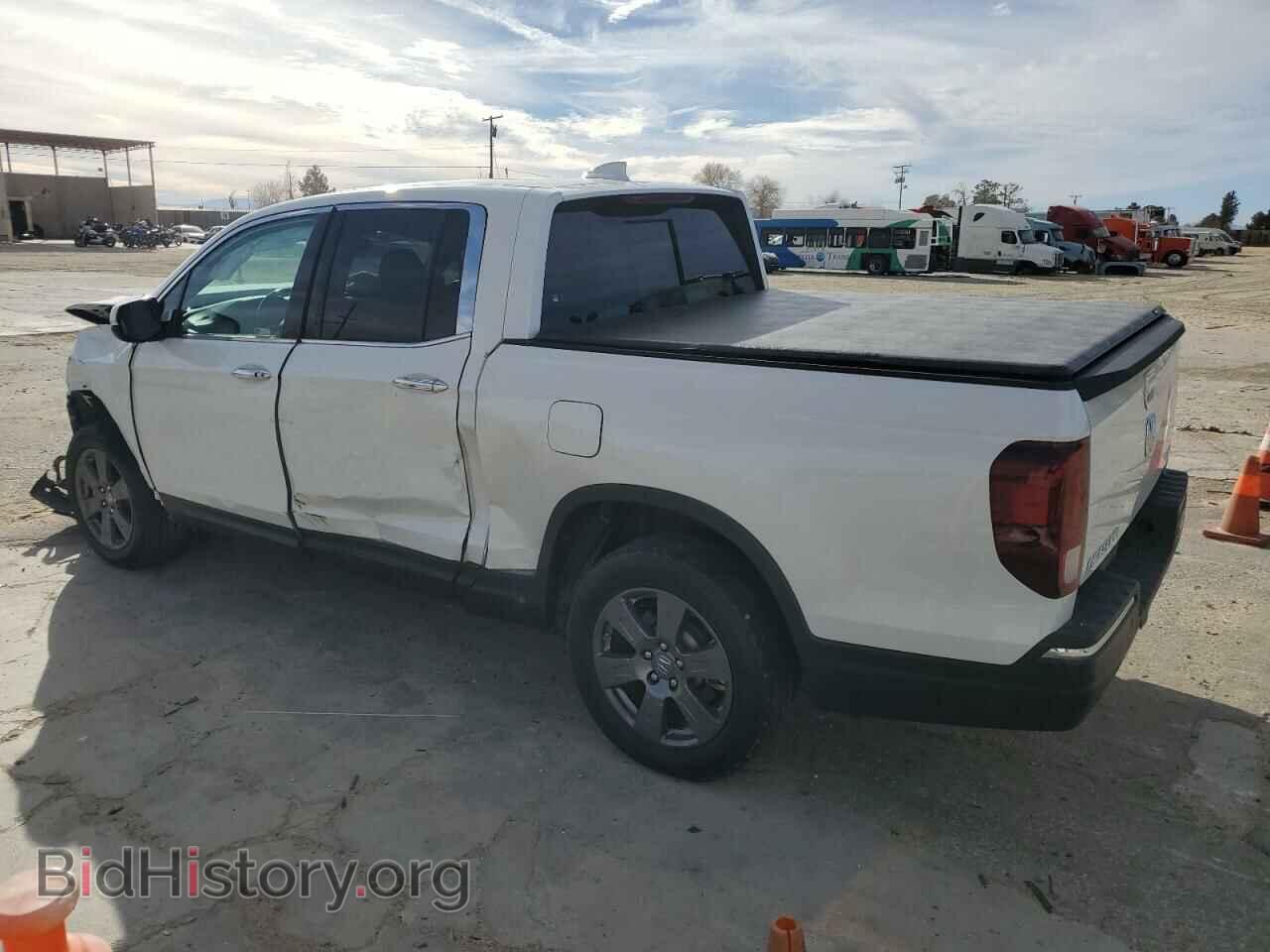 2020 HONDA RIDGELINE - VIN: 5FPYK3F75LB004657 - Фото 2