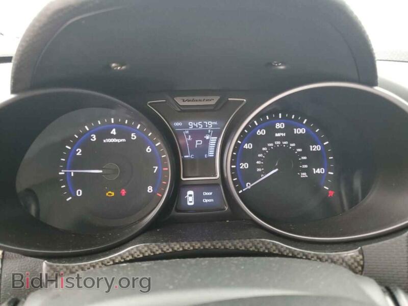 2013 Hyundai VELOSTER (VIN KMHTC6AE6DU133003) — photo 9 of 12
