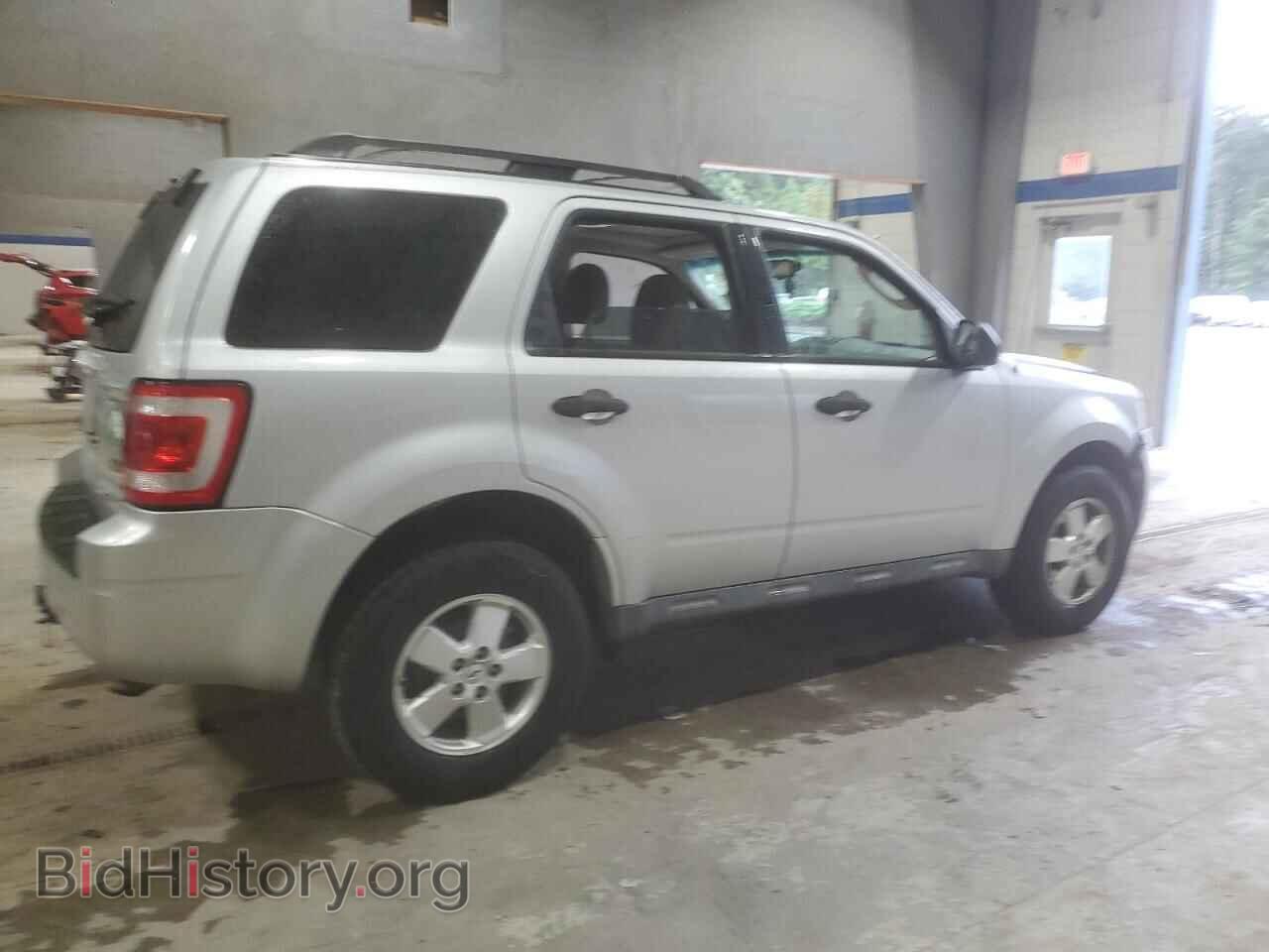 2011 FORD ESCAPE - VIN: 1FMCU9DG2BKA50625 - Фото 3