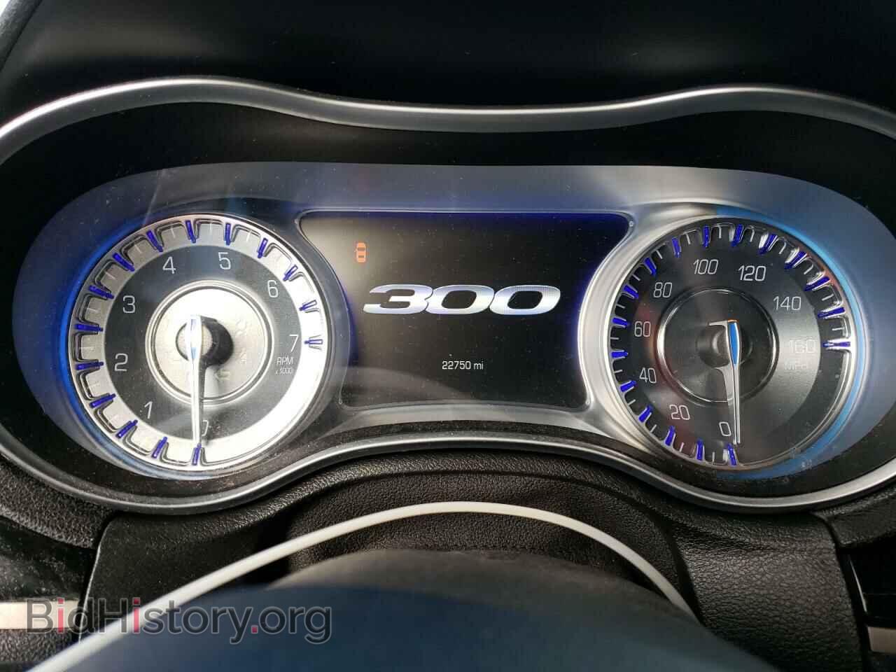 2018 CHRYSLER 300 - VIN: 2C3CCABT5JH316951 - Фото 9