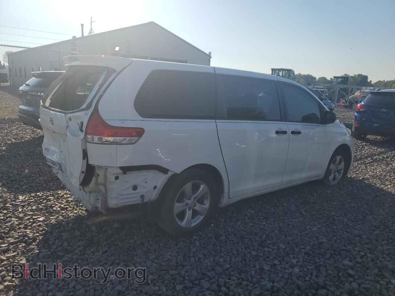 2013 TOYOTA All Models - VIN: 5TDZK3DC1DS301435 - Фото 3
