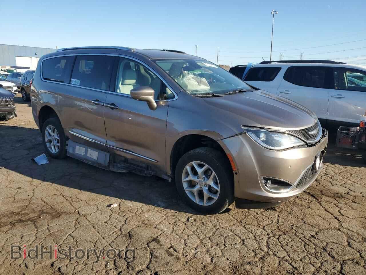 2017 CHRYSLER PACIFICA - VIN: 2C4RC1EG9HR796159 - Фото 4