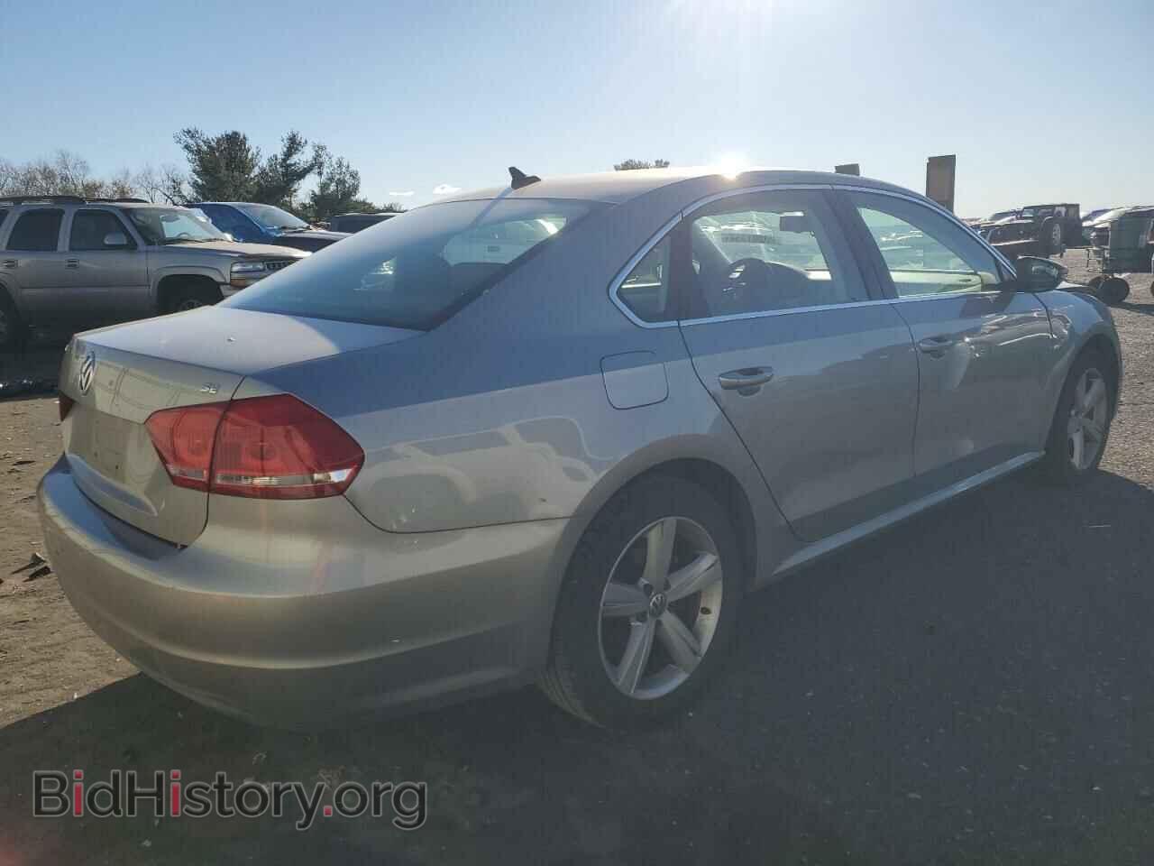 2012 VOLKSWAGEN PASSAT - VIN: 1VWBP7A34CC098326 - Фото 3