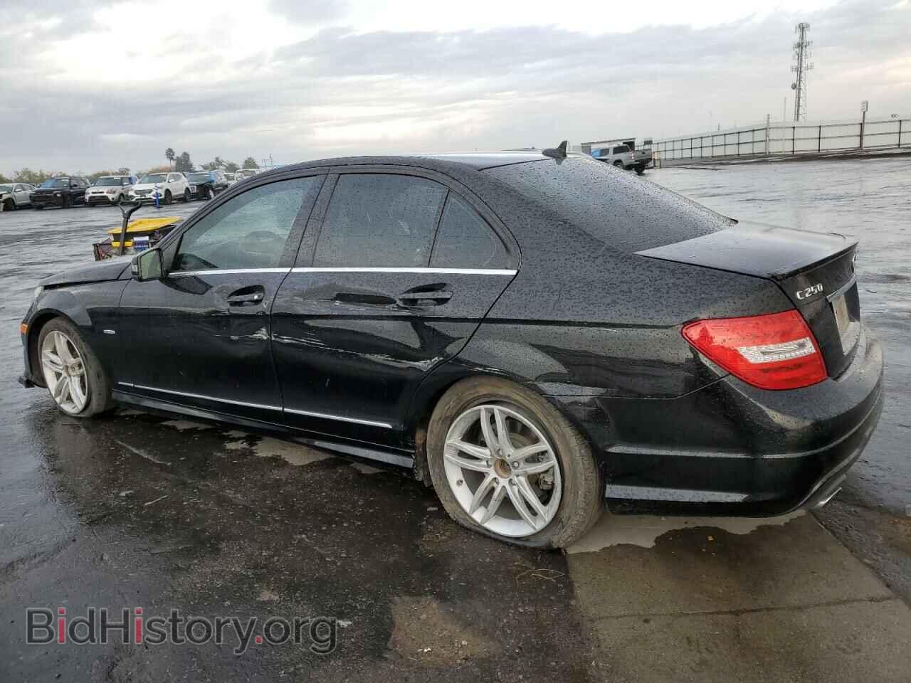 2012 MERCEDES-BENZ C-CLASS - VIN: WDDGF4HB5CR213865 - Фото 2