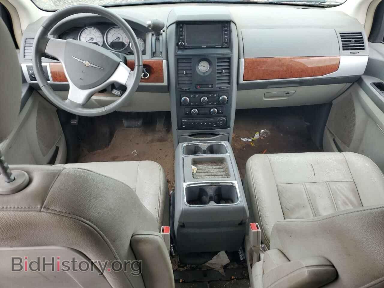 2008 CHRYSLER MINIVAN - VIN: 2A8HR54P48R679259 - Фото 8