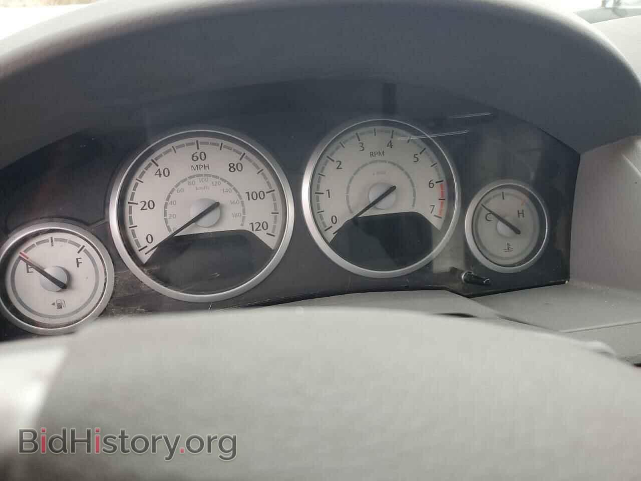 2008 CHRYSLER MINIVAN - VIN: 2A8HR54P48R679259 - Фото 9