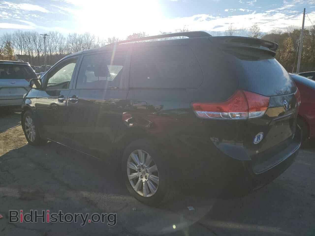 2012 TOYOTA All Models - VIN: 5TDDK3DC6CS040392 - Фото 2