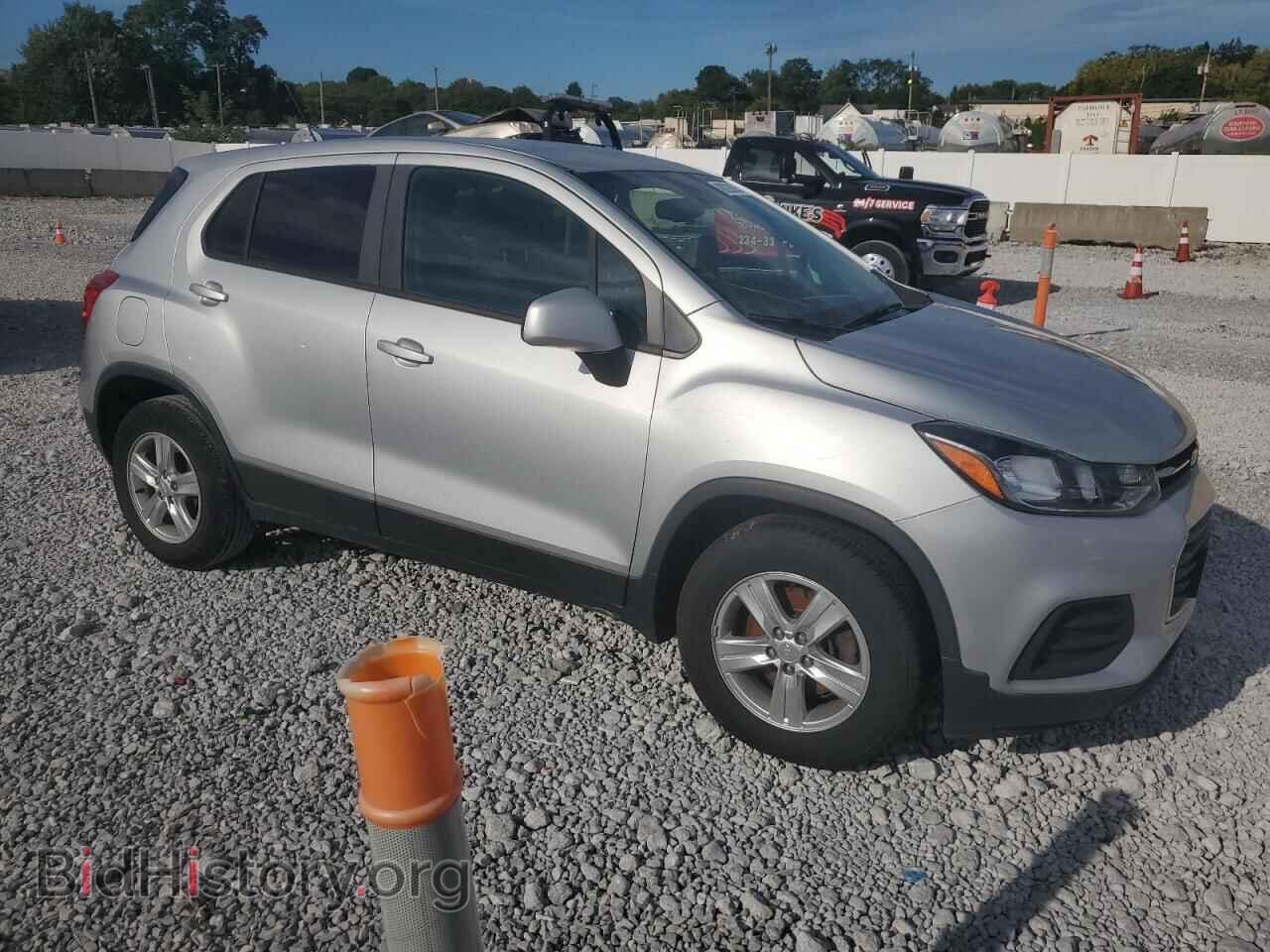 2019 CHEVROLET TRAX - VIN: 3GNCJKSB3KL406405 - Фото 4